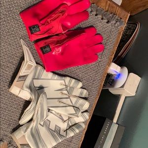 Football gloves